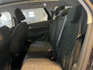 Peugeot 308 1.6 BlueHDI Blue Lease Executive picture 11