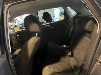 Volkswagen Polo 1.2 TSI Highline Automaat! picture 11