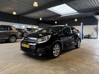 skadebil auto Kia Rio 1.2 CVVT DynamicLine 2016/9