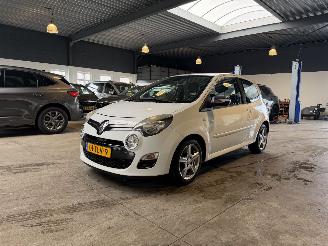 Schadeauto Renault Twingo 1.5 dCi Dynamique 2012/3
