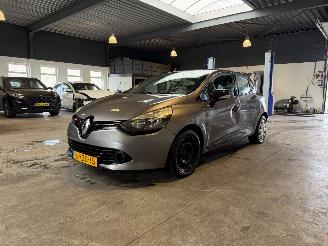 Unfallwagen Renault Clio 1.5 dCi ECO Authentique 2013/8