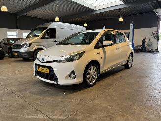 skadebil auto Toyota Yaris 1.5 Hybrid 2014/3