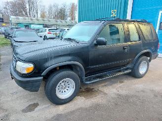 uszkodzony samochody osobowe Ford USA Explorer Explorer (UN105/150) SUV 4.0 V6 4x2 (99EA(V6)) [150kW] 1996/2