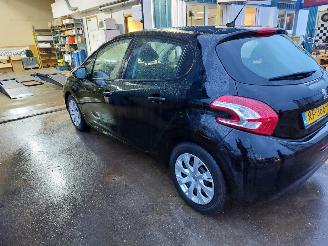 Peugeot 208 208 I (CA/CC/CK/CL) Hatchback 1.2 Vti 12V PureTech 82 picture 4