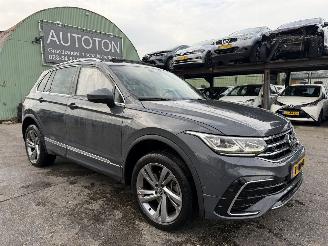 Schadeauto Volkswagen Tiguan 1.4 TSI 110KW eHybrid DSG R-Line Pano Clima Navi 360 Camera  Business 2023/6