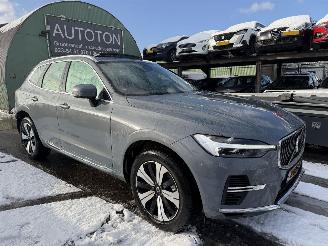 uszkodzony samochody osobowe Volvo Xc-60 2.0 T6 186KW Autom. Pano Plug-in Hybrid AWD Plus Bright NAP 2023/10