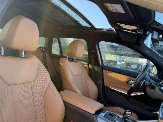 BMW 3-serie 330e 135KW Autom. Pano Clima Navi Led Hud High Executive picture 8