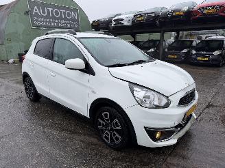Vaurioauto  passenger cars Mitsubishi Space-star 1.2 59KW Airco Navi Connect Pro 5-Drs 2018/11