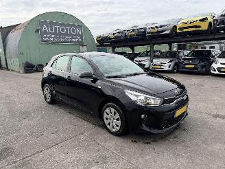 Vaurioauto  passenger cars Kia Rio 1.0 TGDI 74KW Navi Clima Camera Led ComfortPlusLine NAP 2017/2