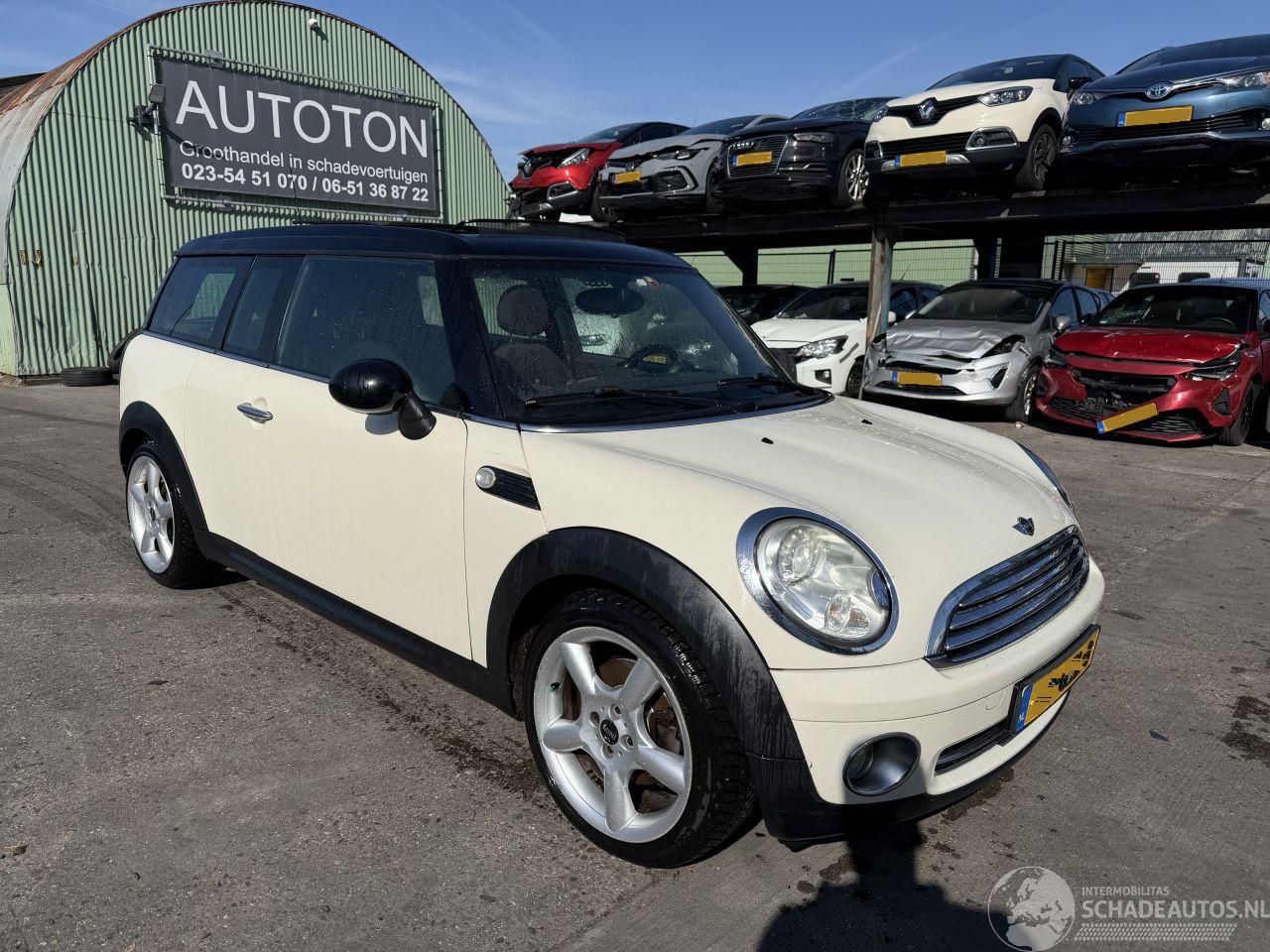 Mini Clubman 1.6 Cooper 88KW Pano Clima Chili