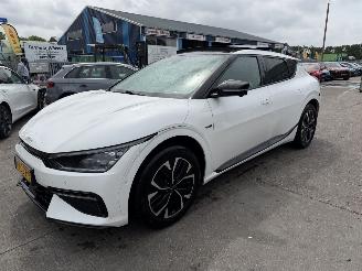 Schadeauto Kia EV6 77.4 kWh 168KW GT-Line Pano Clima Navi HUD 360 Camera NAP 2021/12