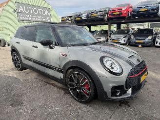krockskadad bil auto Mini Clubman 2.0 JCW 306PK Autom. ALL4 Pano Clima Navi Led Xenon Chili Led Xenon NAP 2019/9