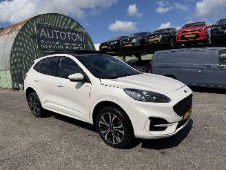 skadebil auto Ford Kuga 2.5 PHEV 112KW Autom. Pano Clima Navi ST-Line X NAP 2023/5