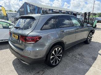 krockskadad bil auto Mercedes GLC 300e 4Matic Autom Pano Premium Sfeerverlichting Led Camera 2020/10