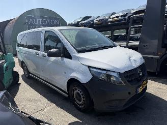 Unfallwagen Mercedes Vito 116CDI 120KW 8-Pers  Automaat Tourer Lang Airco Pro NAP 2023/1