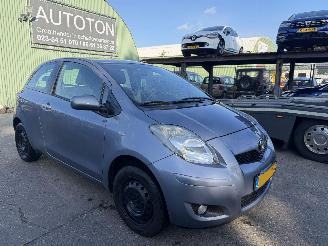 Avarii autoturisme Toyota Yaris 1.3 VVTi 74KW Automaat Clima Aspiration NAP 2010/6