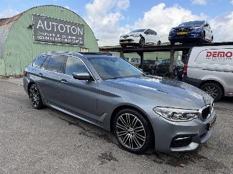 Vaurioauto  passenger cars BMW 5-serie 520D 140KW Autom. High Executive Pano Clima Navi Xenon Led 2017/3