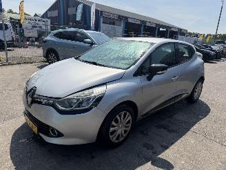 Renault Clio 0.9 TCE 66KW Navi Airco Authentique 5-Drs picture 2