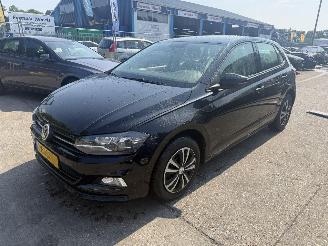 Vaurioauto  passenger cars Volkswagen Polo 1.0 TSI 70KW Airco Navi Camera Comfortline 5-Drs NAP 2019/8