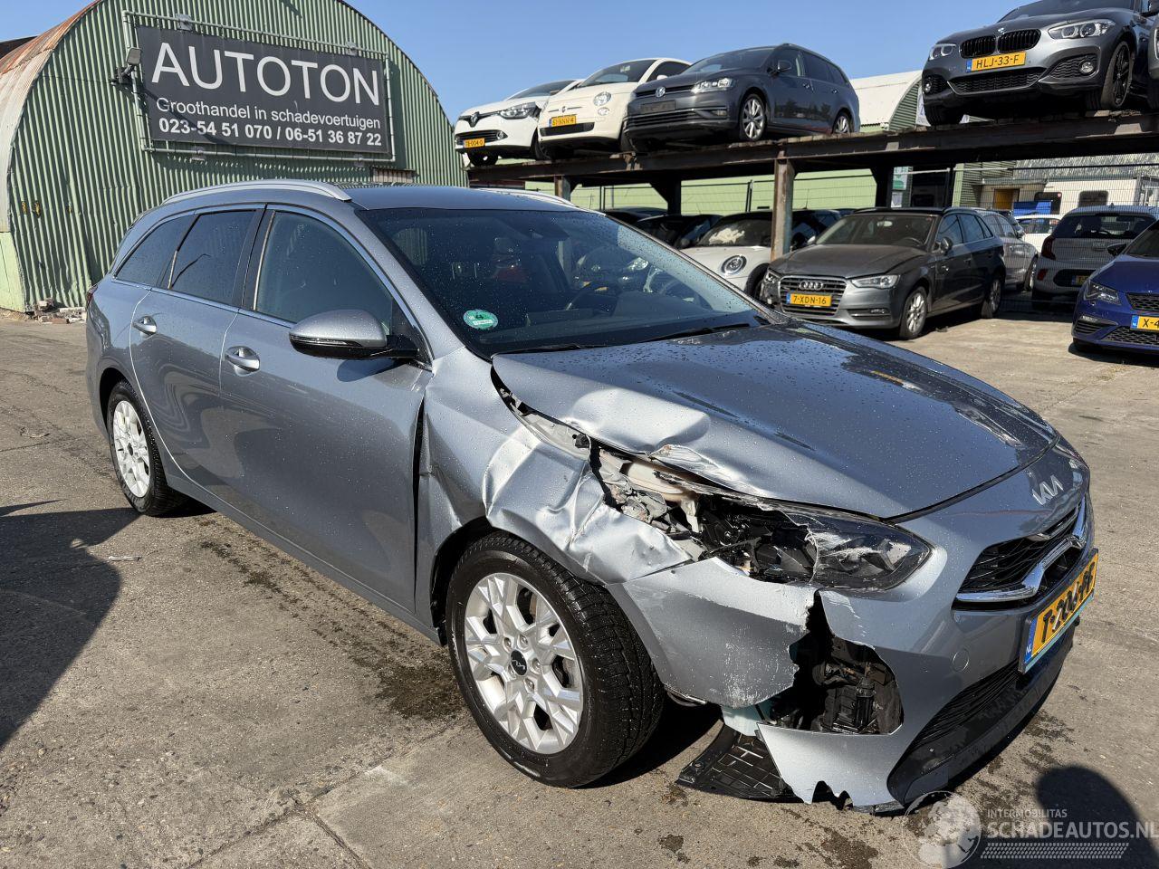 Kia Ceed 1.5 T-GDI 118KW Autom. DynamicPlusLine Navi Clima Led NAP