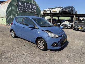 Damaged car Hyundai I-10 1.0i 49KW Clima i-Motion Comfort NAP 2014/6