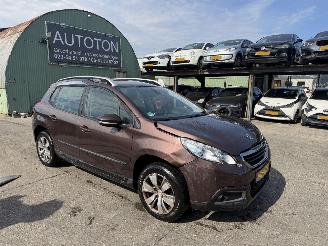 damaged passenger cars Peugeot 2008 1.2 VTI 60KW Clima Navi Led Active NAP 2013/7