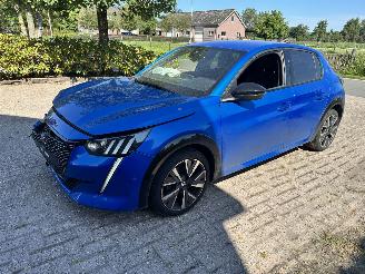 Schadeauto Peugeot 208 GT 2022/1