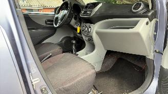 Nissan Pixo  picture 5