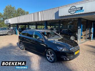 krockskadad bil auto Peugeot 308 SW 1.2 PureTech GT-line Navi Clima Camera Cruise 2017/4