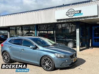 Auto incidentate Volvo V-40 1.6 D2 Momentum Navigatie Camera Clima Cruise 2013/4