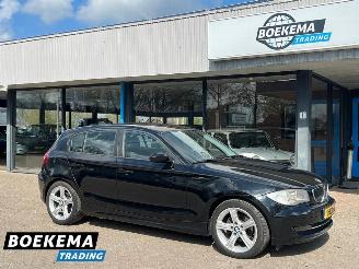 krockskadad bil auto BMW 1-serie 116i Business Line Cruise Climate Trekhaak 2009/10