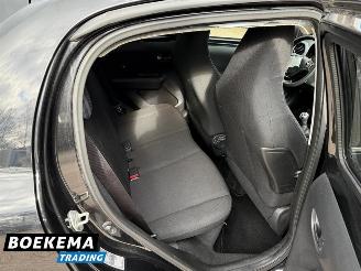 Peugeot 108 1.0 e-VTi Allure Keyless Climate Camera picture 17