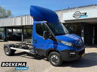 dañado vehículos comerciales Iveco Daily 40C21 3.0 Hi-Matic Clixtar Geveerde-stoel Climate Navigatie Tacho Webasto 2017/1