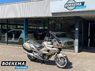 skadebil auto Honda NT 650 Deauville 1998/8