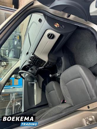 Dacia Lodgy 1.2 TCe Lauréate Navi Airco Cruise Orig NL+NAP picture 16