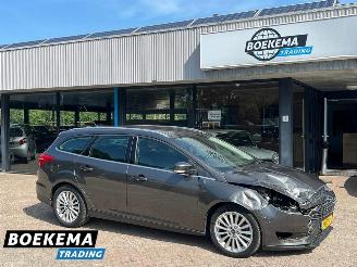 Auto incidentate Ford Focus Wagon 1.5 TDCI Titanium Navigatie Climate Cruise PDC Trekh. 2015/11