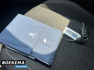 Peugeot 308 SW 1.2 PureTech Blue Lease Navigatie Climate Cruise picture 28