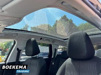 Peugeot 308 SW 1.2 PureTech Executive Glazen-Dak Navigatie Climate Cruise picture 30