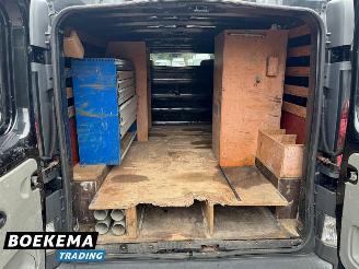 Nissan Primastar 2.5 DCI Automaat Airco 3-pers Cruise picture 9