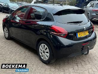 Peugeot 208 1.2 PureTech Urban Soul 5-Drs Navi Cruise Airco PDC Trekh. picture 3
