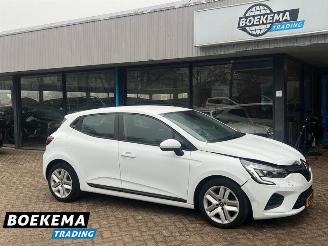 skadebil auto Renault Clio 1.0 TCe Zen 5-Drs Navi Cruise Airco PDC 2021/6