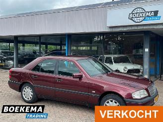 Avarii autoturisme Mercedes C-klasse 180 Esprit Trekhaak 1997/1