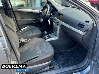 Opel Astra 1.6 Sport 105PK Cruise Climate Trekhaak picture 16
