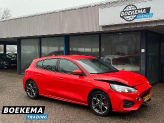 Damaged car Ford Focus 1.0 Eco ST Line 125PK B&O Navi Climate Cruise PDC Trekh. 2019/8