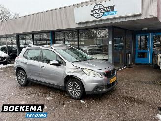 Coche accidentado Peugeot 2008 1.2 PureTech Automaat Navigatie Cruise NAP! 2017/2