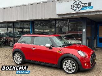 Voiture accidenté Mini One D 1.2 One Business Automaat Pano Keyless Navi Climate Cruise 2017/11