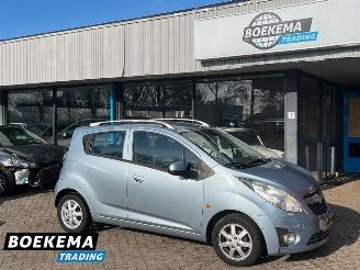 Vaurioauto  passenger cars Chevrolet Spark 1.2 16V LTZ Navigatie Airco 2012/4