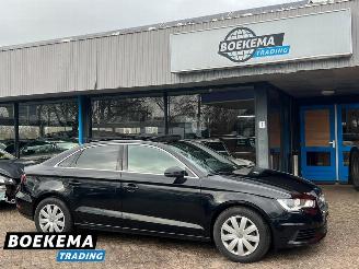 Käytettyjen passenger cars Audi A3 Limousine 1.6 TDI 110PK Pro Line Panorama Navigatie Airco 2015/11