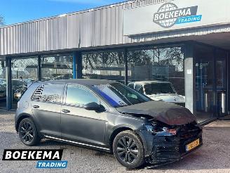 Voiture accidenté Volkswagen Golf 1.0 TSI R-Line DSG Navigatie Climate Cruise 2018/3