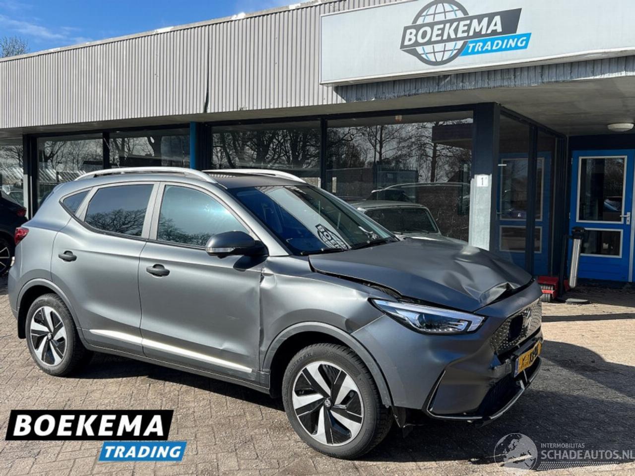 MG ZS EV Long Range Luxury 70 kWh Panorama Leer Camera Navigatie